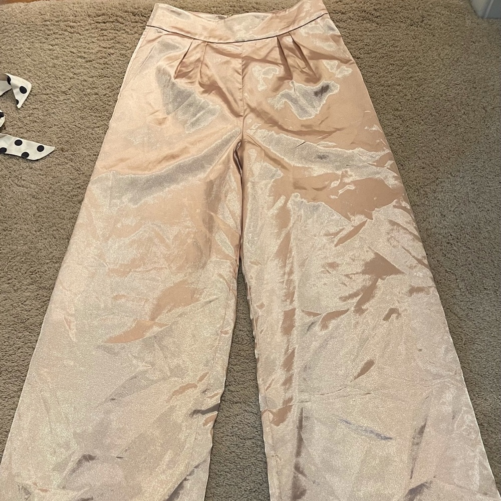 House of Harlow Gold Satin Pants. Size S.